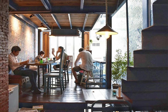 \'Sống ảo\' ở quán cà phê xanh nước biển Bangkok, Thái Lan