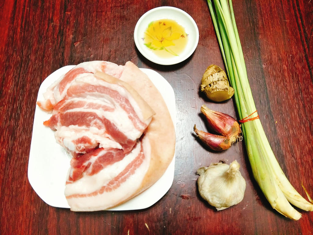 Cach lam thit ba chi uop sa nuong ngon nhu ngoai hang hinh anh 1