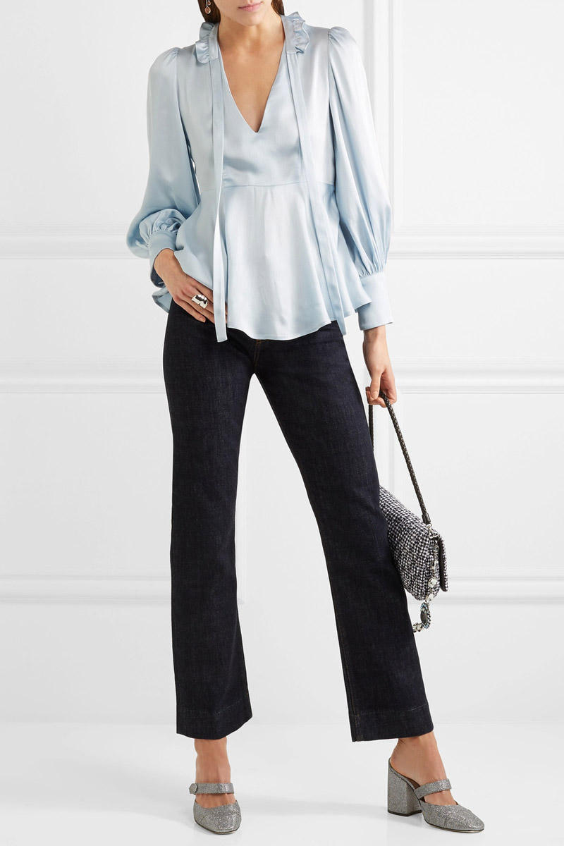 Bí quyết tạo phong cách thời trang công sở gợi cảm