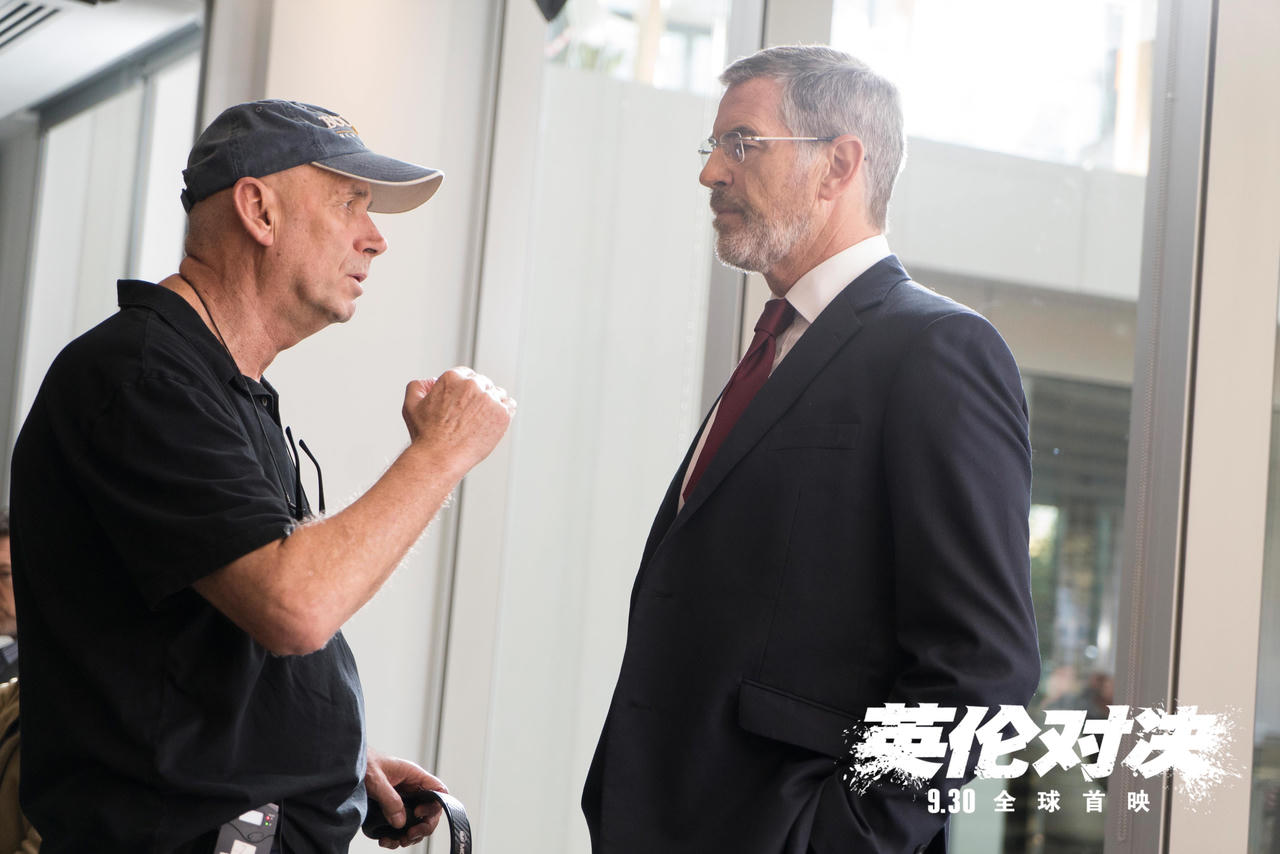 'Bom tấn' hành động 'Kẻ ngoại tộc' đưa Thành Long tái xuất 