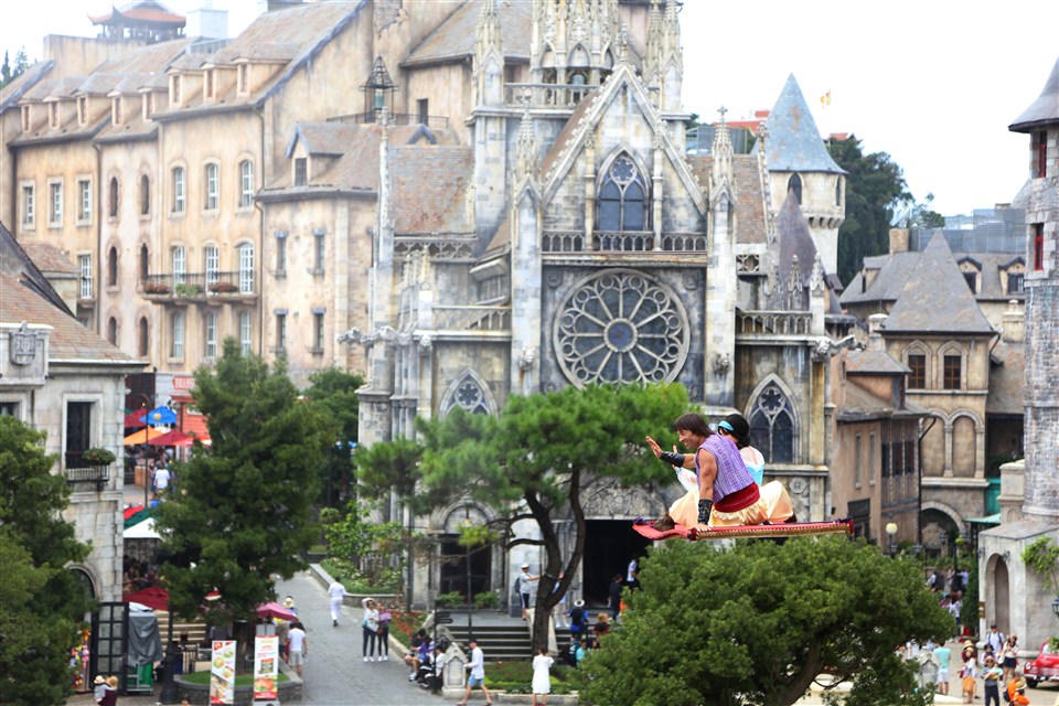 Lạc vào xứ sở thần tiên tại Lễ hội Halloween Sun World Ba Na Hills 2017