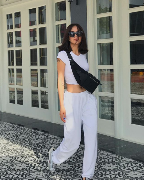 Street style sao Việt khi sang thu - sắc vàng ấm áp lên ngôi