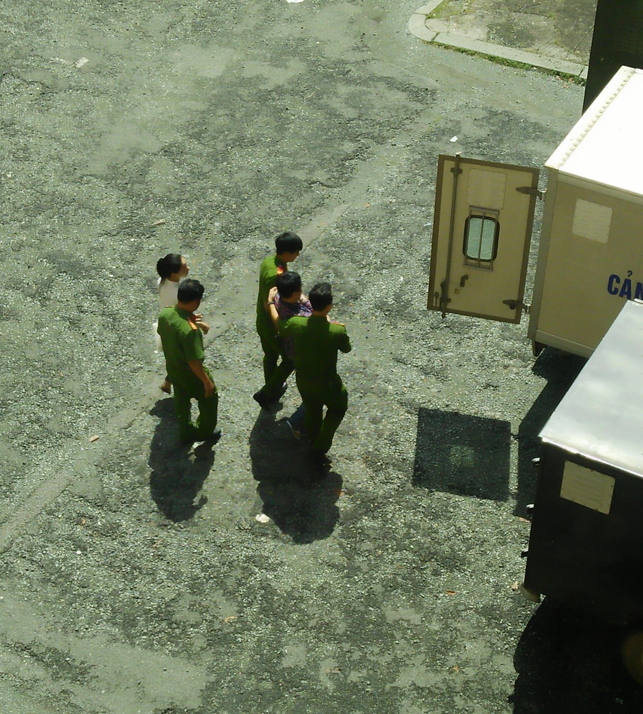 Lãnh án chung thân vì “tự xử” vụ giao cấu trẻ em