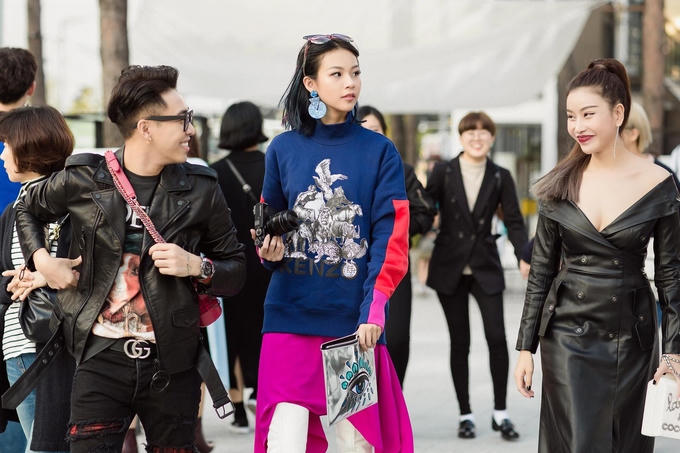 Phí Phương Anh xuất hiện trên Vogue với áo hoa của Công Trí