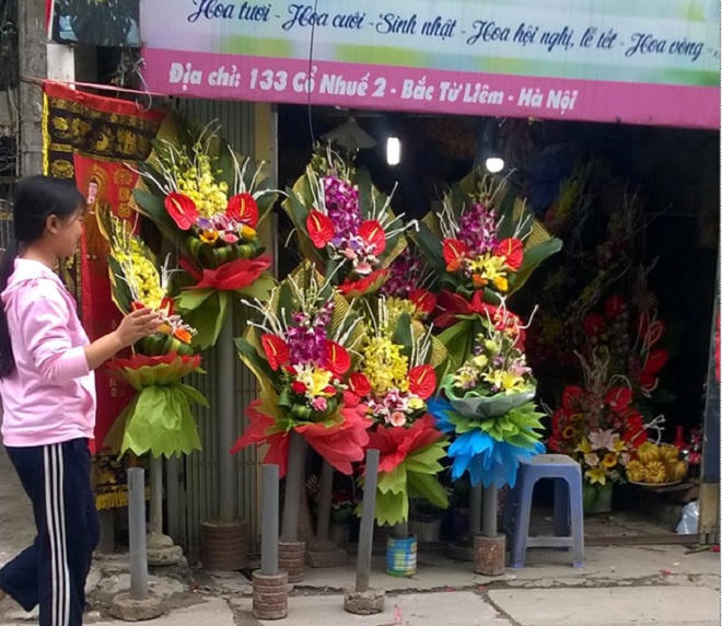 Ngày 20/10: Giá hoa trên thị trường Hà Nội tăng mạnh