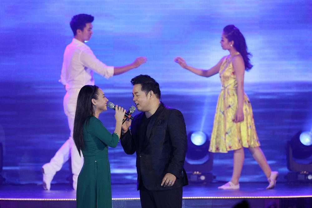 FLC ủng hộ đồng bào lũ lụt Thanh Hóa 2,5 tỷ đồng thông qua “Đêm tự tình”