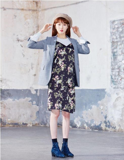 Váy hoa thanh lịch cho mùa thu