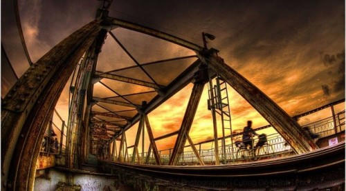 Kết quả hình ảnh cho Cầu Long Biên mùa thu