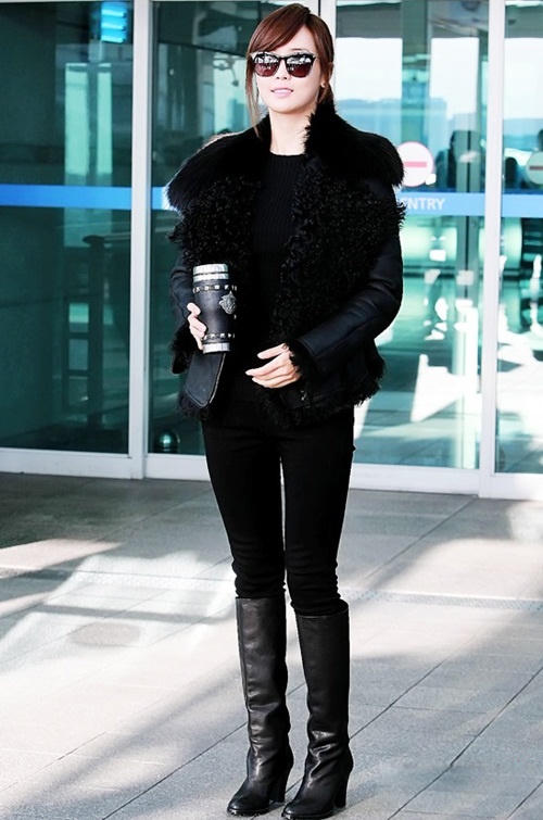 Thời trang sân bay của 'Nữ hoàng dao kéo' Lee Da Hae