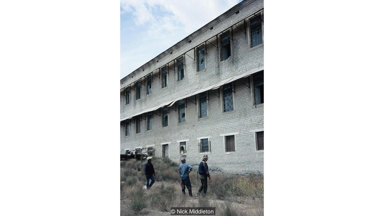 Hé lộ bí mật hòn đảo thử nghiệm khuẩn bệnh chết người