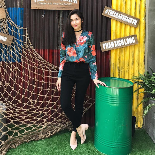 nguoi-dep-viet-chuong-mot-trang-phuc-ruc-ro-ngan-sac-hoa-7