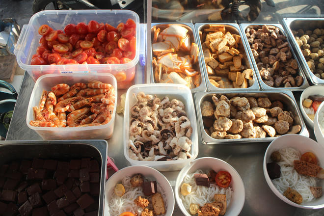 Bun rieu tom bien hut khach tai Vung Tau hinh anh 4