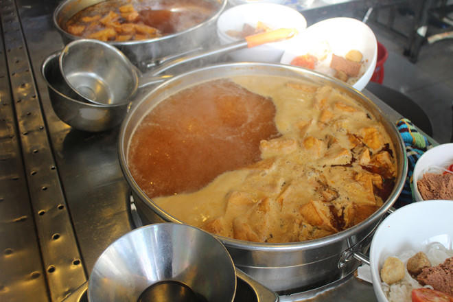 Bun rieu tom bien hut khach tai Vung Tau hinh anh 5