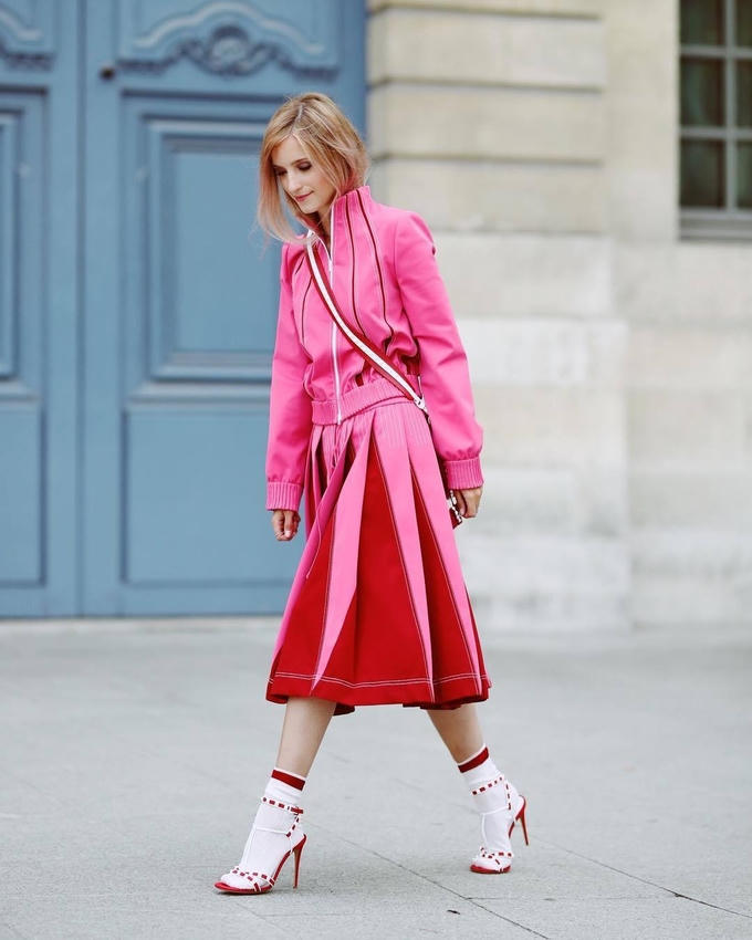 Street style cá tính của bà mẹ hai con người Hà Lan