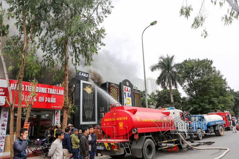 cháy,cháy quán karaoke