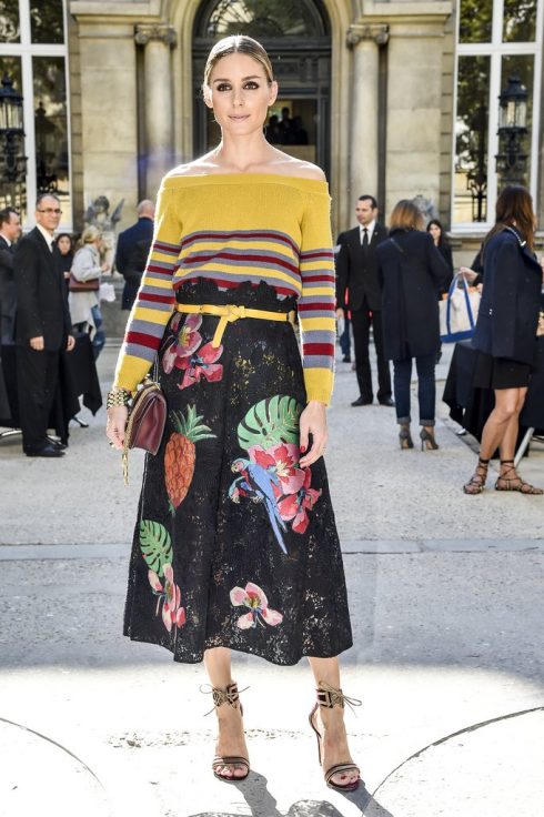 ELLE Style Calendar(27/11 - 3/12): Năng động cùng họa tiết kẻ màu sắc