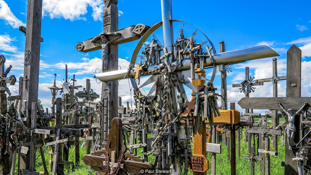 Domantai - Ngọn đồi thánh giá kỳ diệu