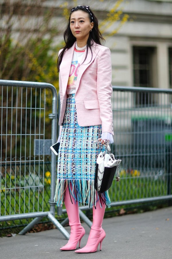 Phối đồ màu hồng cho mùa lễ hội