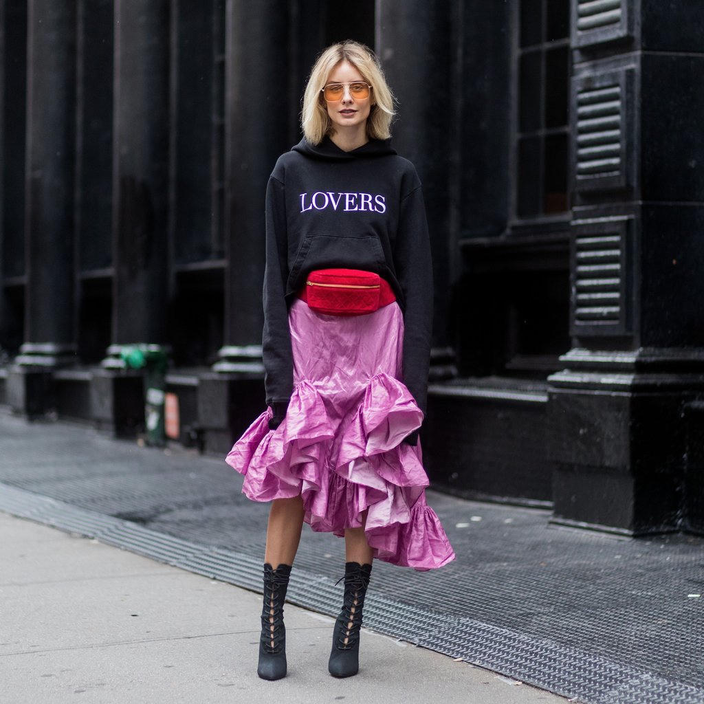 Phối đồ màu hồng cho mùa lễ hội