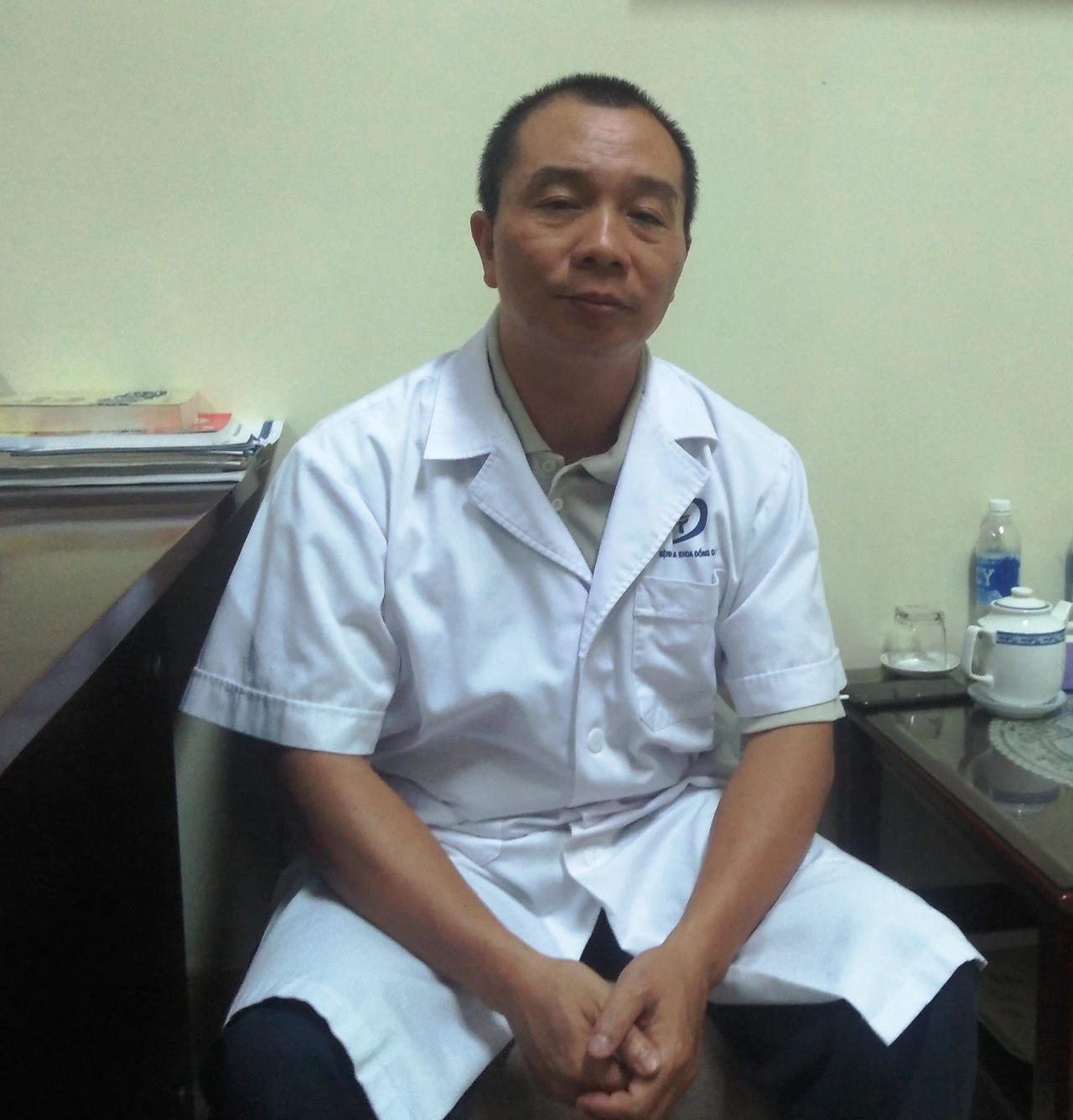 Bệnh nhân HIV “đỏ mắt” tìm nơi chạy thận nhân tạo