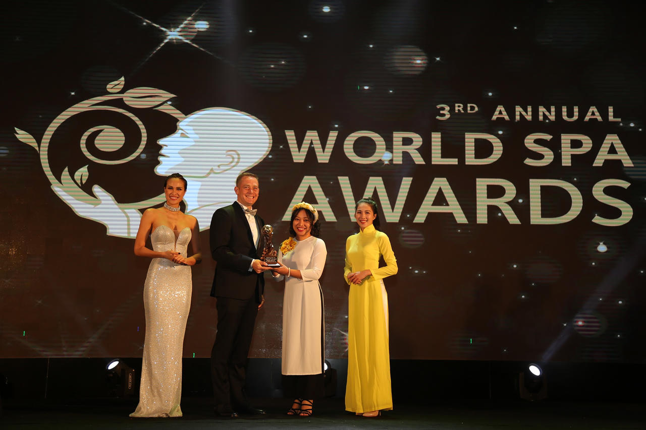 Những giải thưởng cao quý nhất của World Travel Awards 2017 dồn dập trao cho Việt Nam