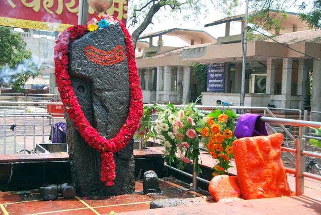 Shani Shingnapur - Ngôi làng không cửa, không lo mất trộm