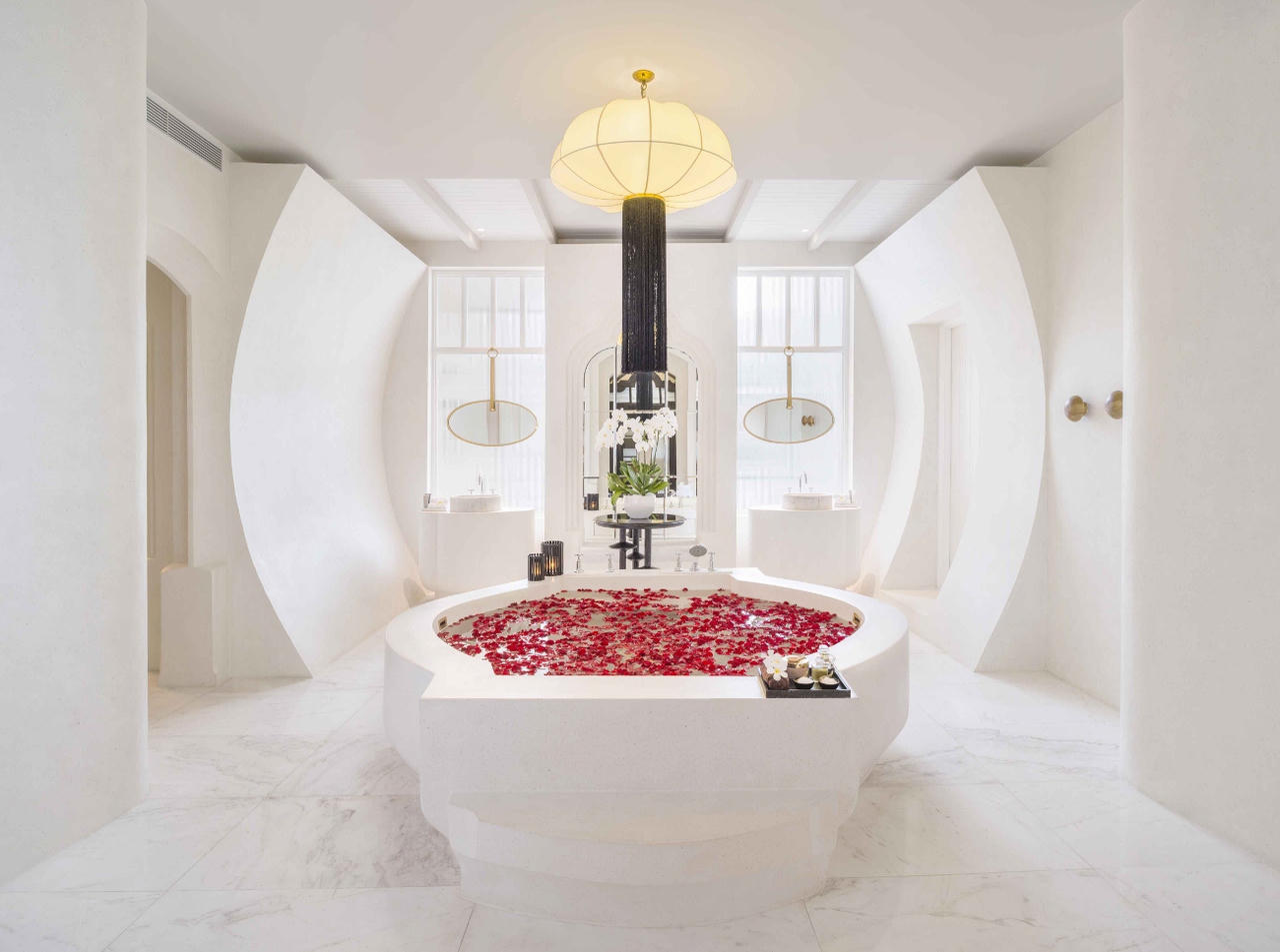 Những giải thưởng cao quý nhất của World Travel Awards 2017 dồn dập trao cho Việt Nam