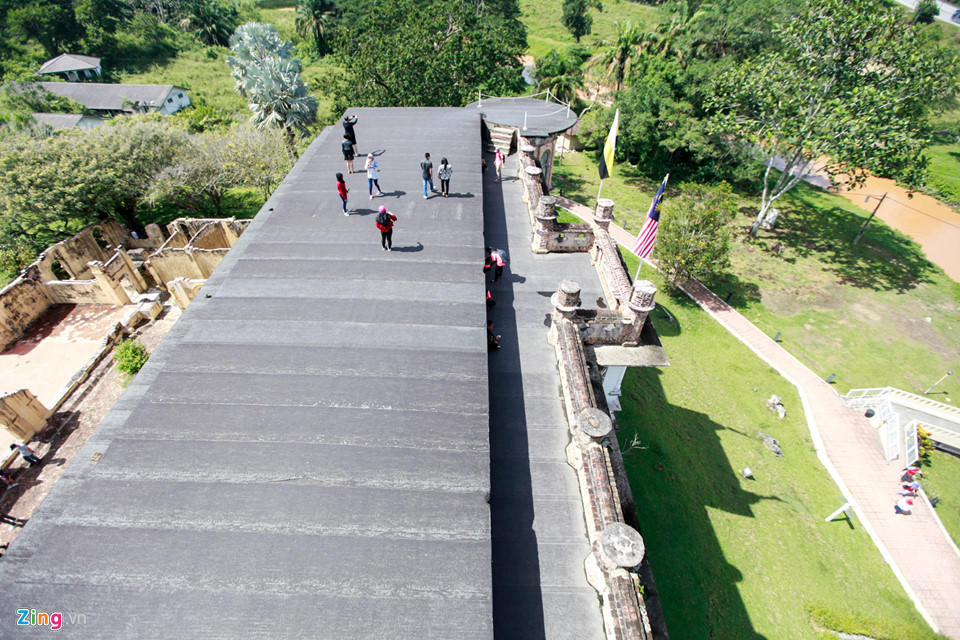 Kham pha lau dai bi an nhat Malaysia hinh anh 12