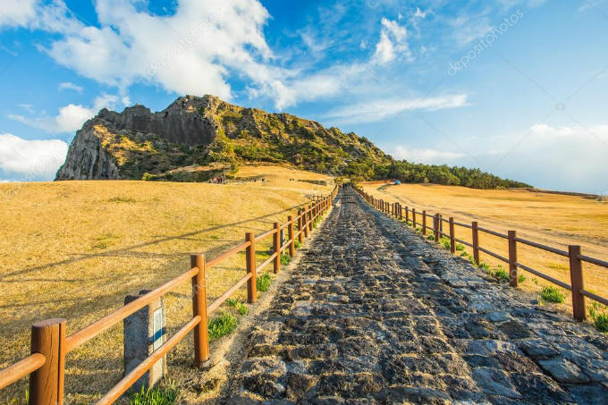 goi-y-diem-den-nuoc-ngoai-khong-can-can-nhac-lau-cho-ky-nghi-cuoi-nam