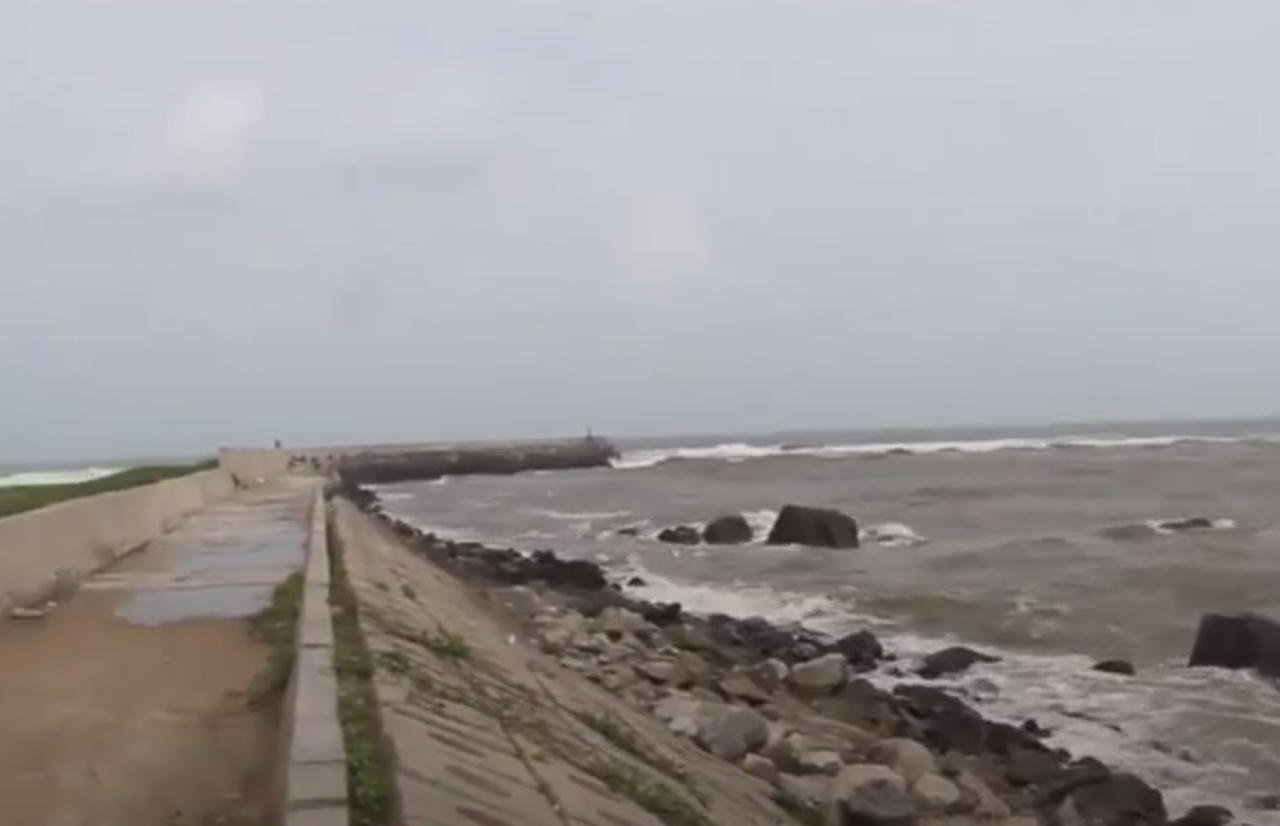 Chuyện khó tin: Cửa biển được đầu tư trăm tỷ thành 'huyệt tử' rình rập ngư dân