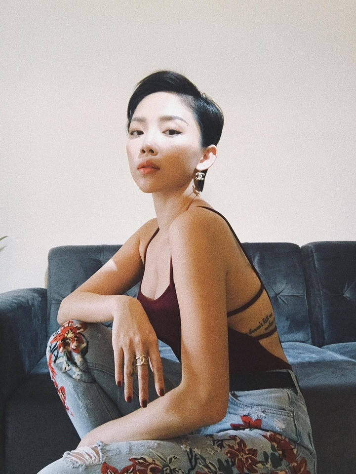 Toc Tien, Phuong Trinh, Chi Pu theo duoi phong cach goi cam nam 2017 hinh anh 1