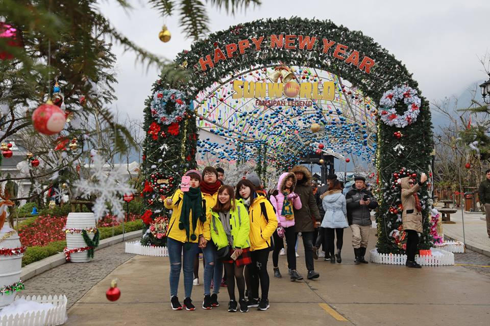 Đón năm mới ở thiên đường tuyết rơi Fansipan, bạn đã thử chưa?