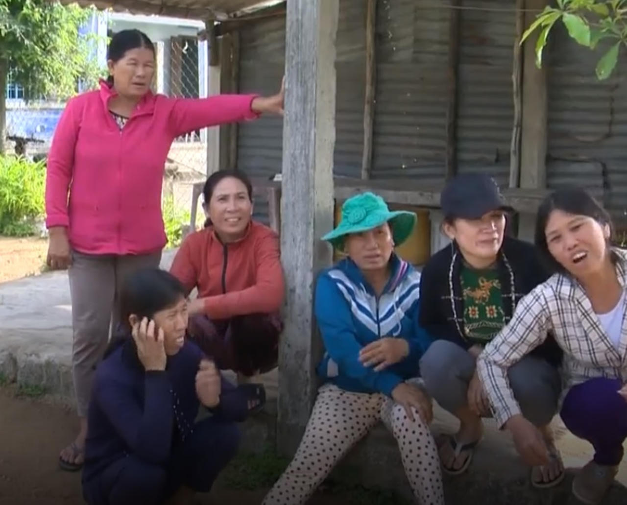 Phú Yên: Gạo cứu đói cũng bị cán bộ thôn “lạm quyền” tự ý chia nhỏ