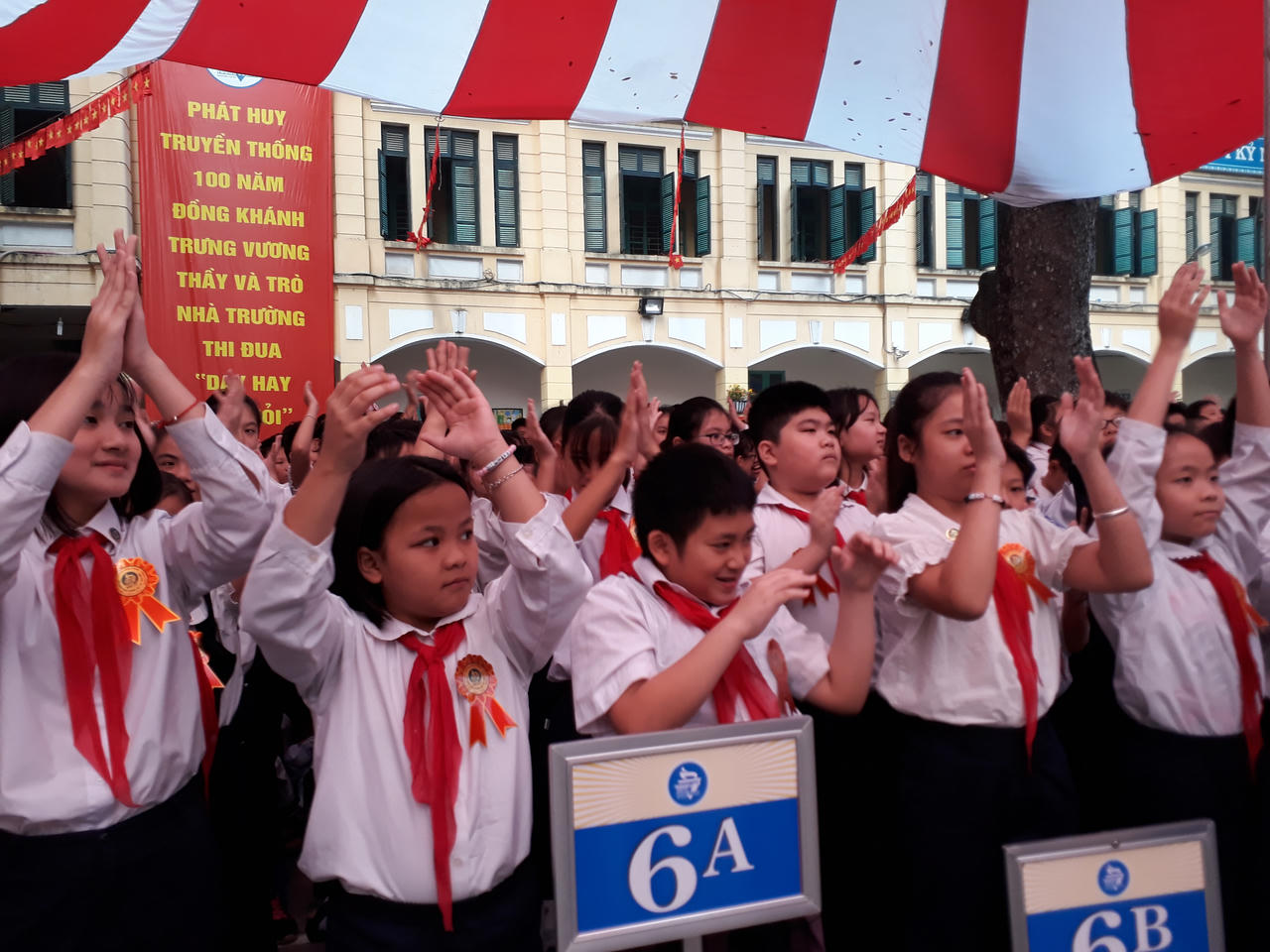 Dự kiến lương giáo viên cao nhất trong hệ thống thang bậc lương hành chính?