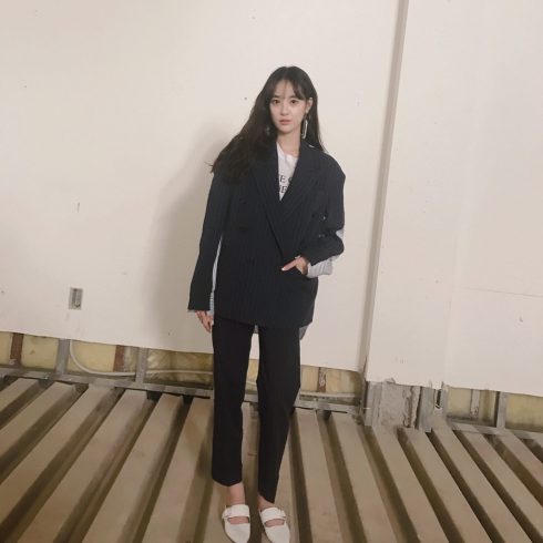 Giải mã phong cách của bạn gái G-Dragon – Lee Joo Yeon