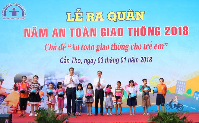 Cần Thơ: Ra quân Năm An toàn giao thông 2018