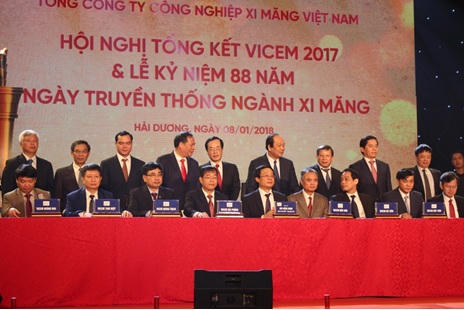 “88 năm một chặng đường - VICEM kiến tạo tương lai”