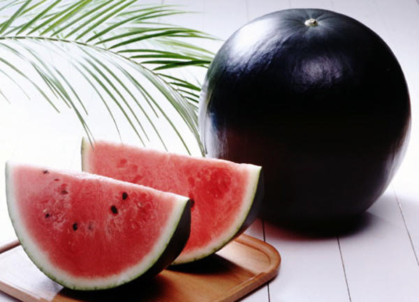 5 loại trái cây có hình thù kỳ lạ, chỉ có ở Nhật - 2