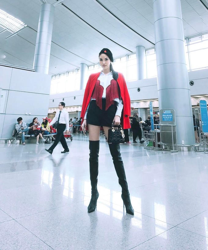 \'Bắt chước\' cách mix boots cao quá gối từ sao Việt