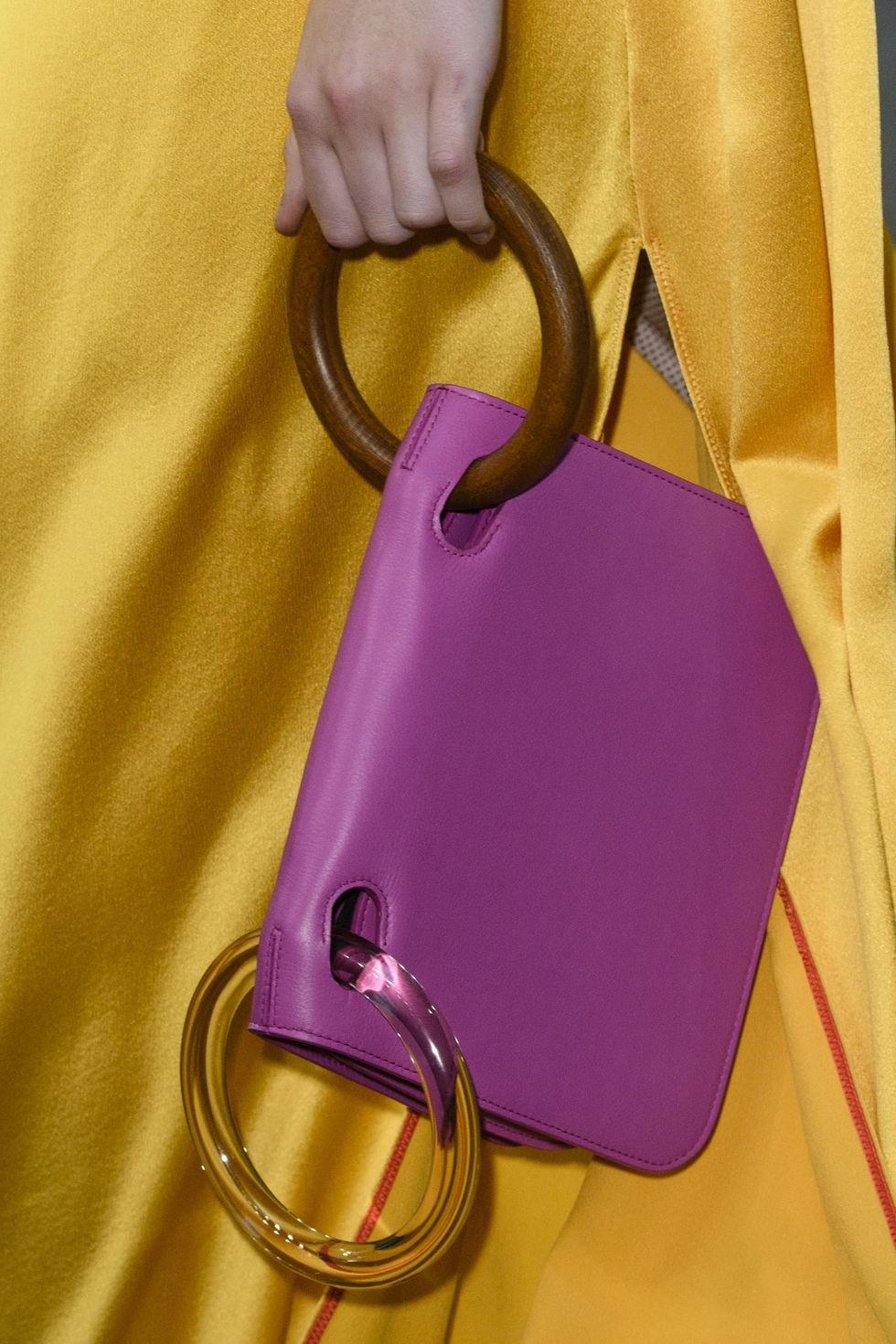 Kieu dang tui xach nao se len ngoi nam 2018? hinh anh 1