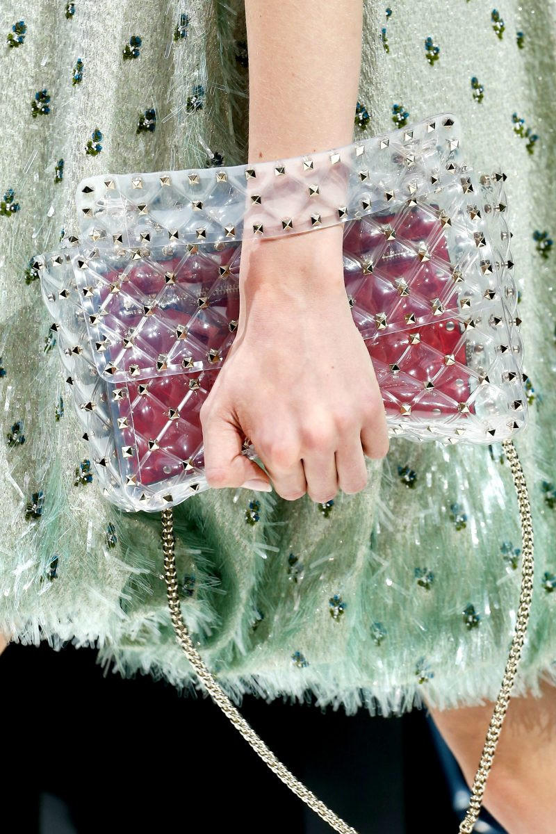 Kieu dang tui xach nao se len ngoi nam 2018? hinh anh 10