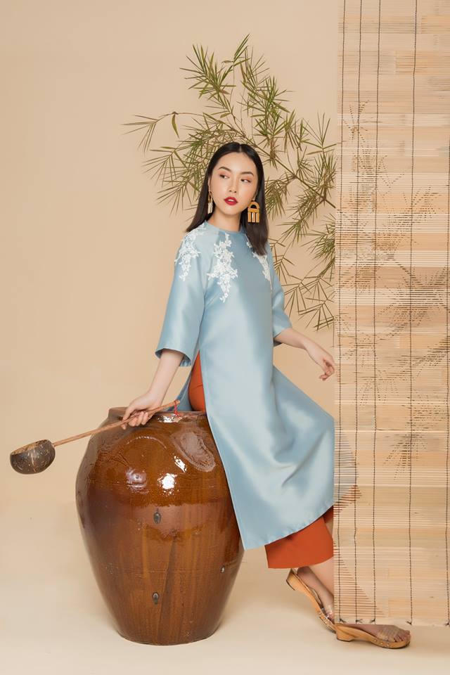 Mẫu áo dài đẹp nào sẽ phù hợp với bạn nhất trong dịp Tết?