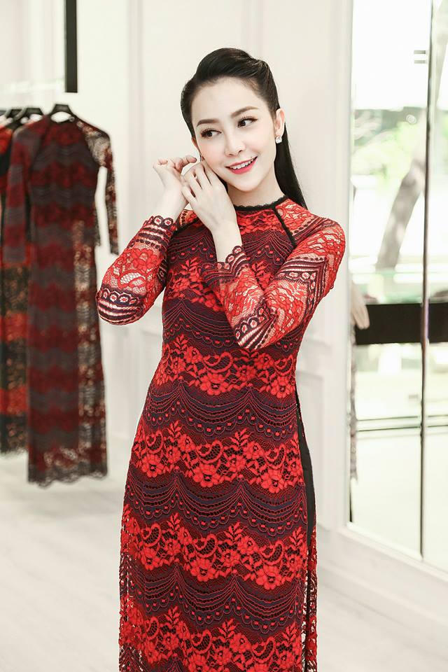 Mẫu áo dài đẹp nào sẽ phù hợp với bạn trong dịp Tết Mậu Tuất 2018?