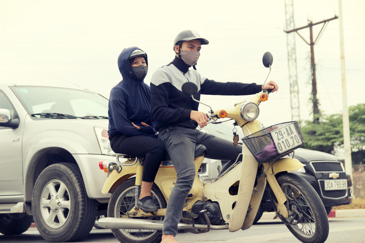 Sắc màu mùa đông trên phố phường Hà Nội