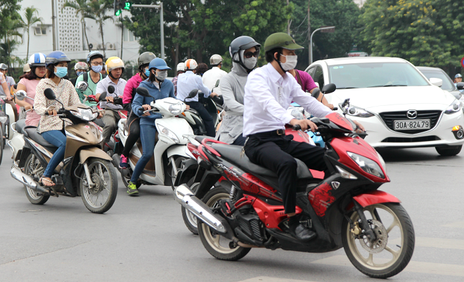 Sắc màu mùa đông trên phố phường Hà Nội