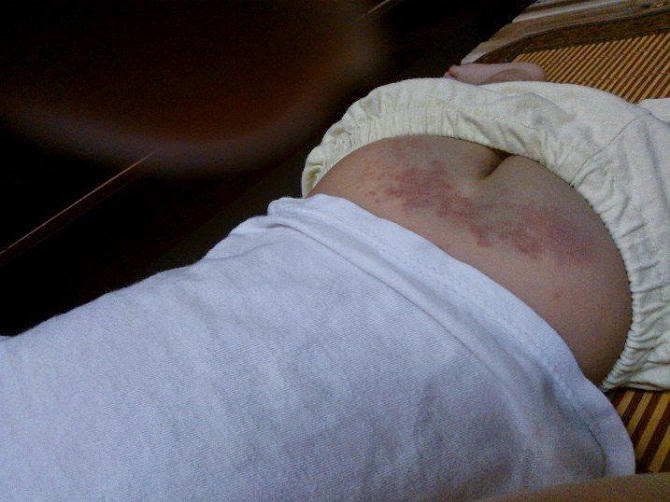 Phải ăn nước nhiễm độc giá cao, dân chung cư Tân Tây Đô phản ứng dữ dội