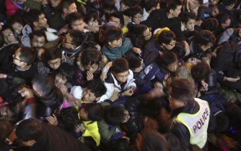 Hiện trường vụ giẫm đạp đêm giao thừa tại Thượng Hải làm 30 người thiệt mạng