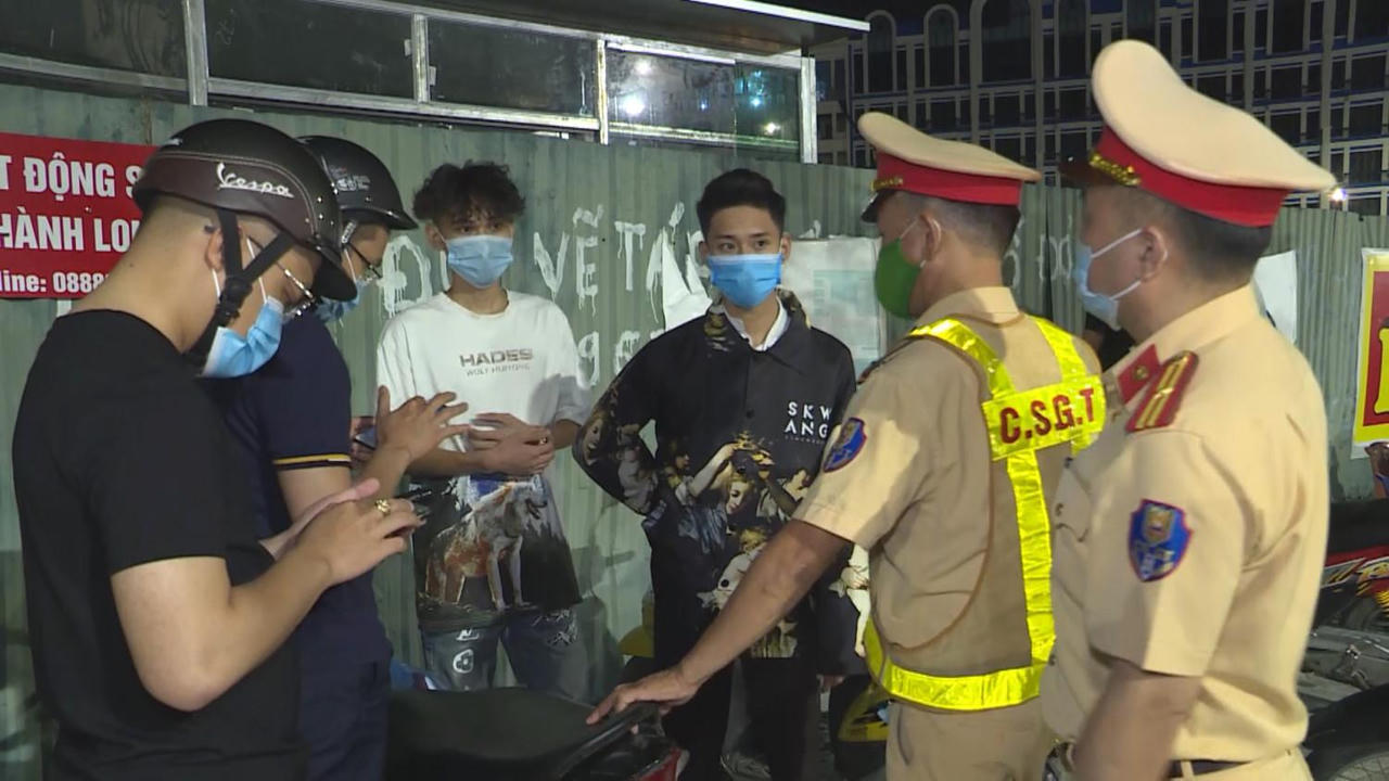 Quyết liệt ngăn chặn hành vi vi phạm an toàn giao thông của thanh thiếu niên