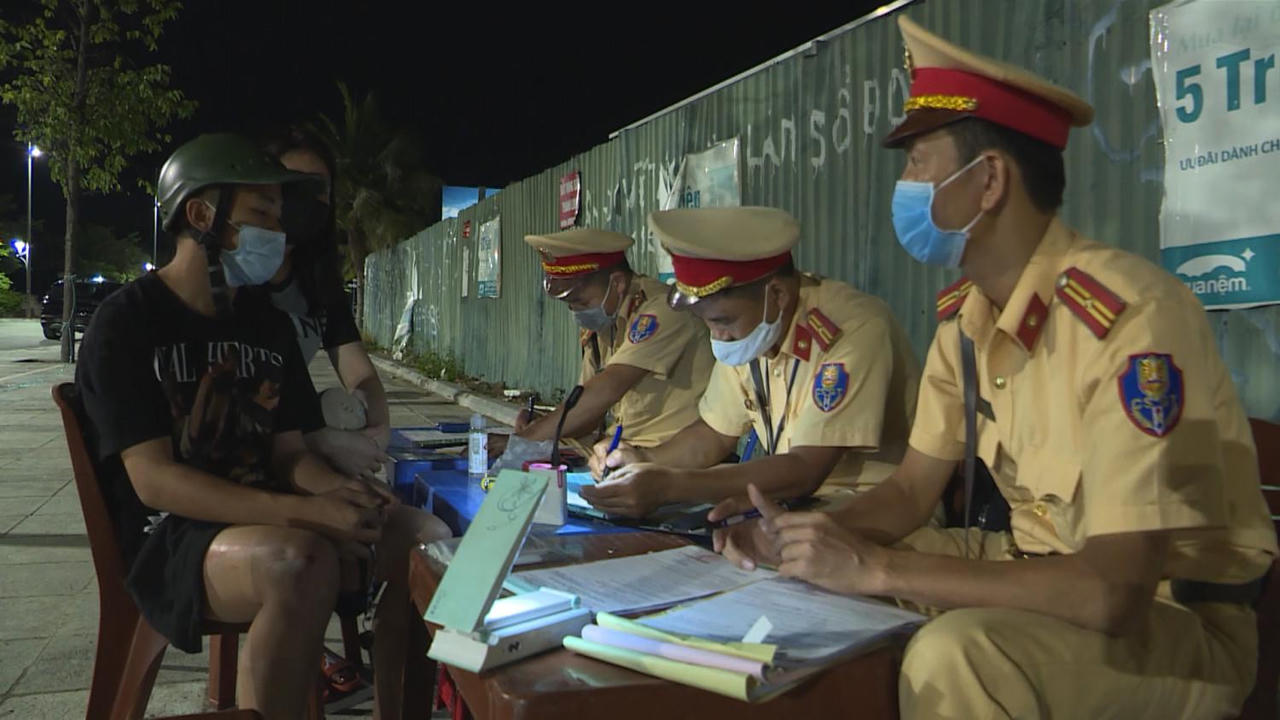 Quyết liệt ngăn chặn hành vi vi phạm an toàn giao thông của thanh thiếu niên