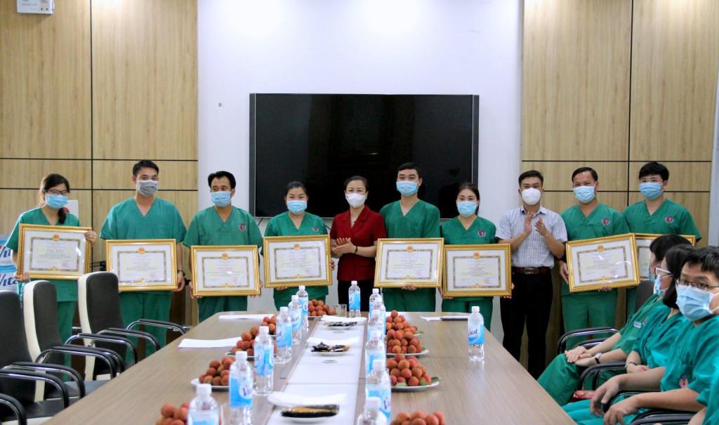 Đoàn y bác sĩ, nhân viên y tế tình nguyện Quảng Ninh hoàn thành nhiệm vụ tại tỉnh Bắc Giang